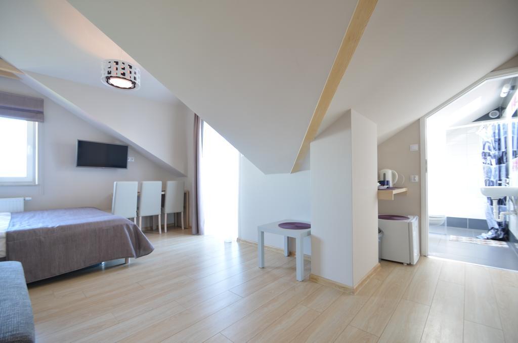 Villa Martika อุสตรอเนียมอร์สเกีย ภายนอก รูปภาพ